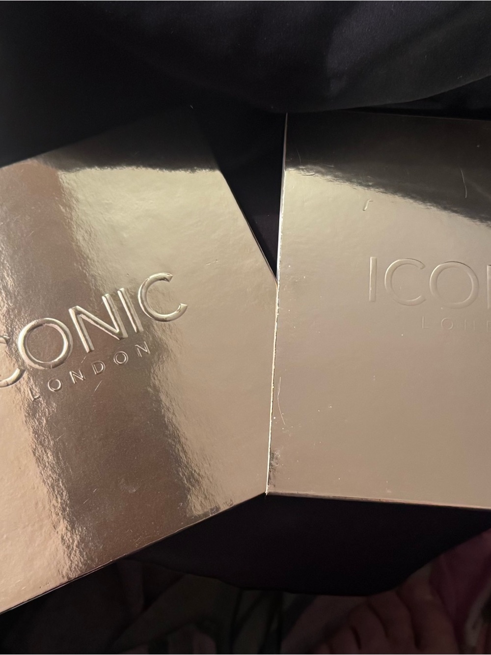 ICONIC London Rose Gold Reflective Makeup Palettes. ✨Host Pick✨